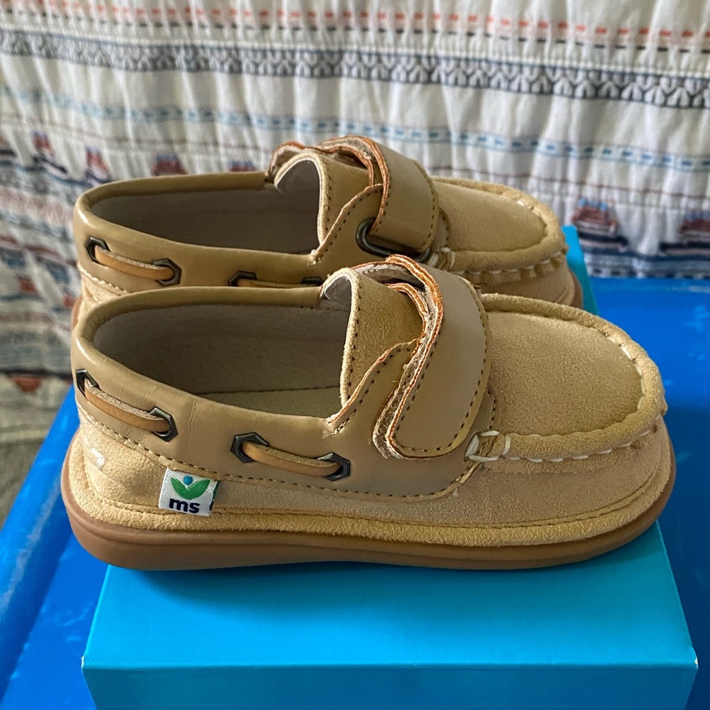 Mooshu Sawyer Boat Shoes | Toddler Squeaky Shoes